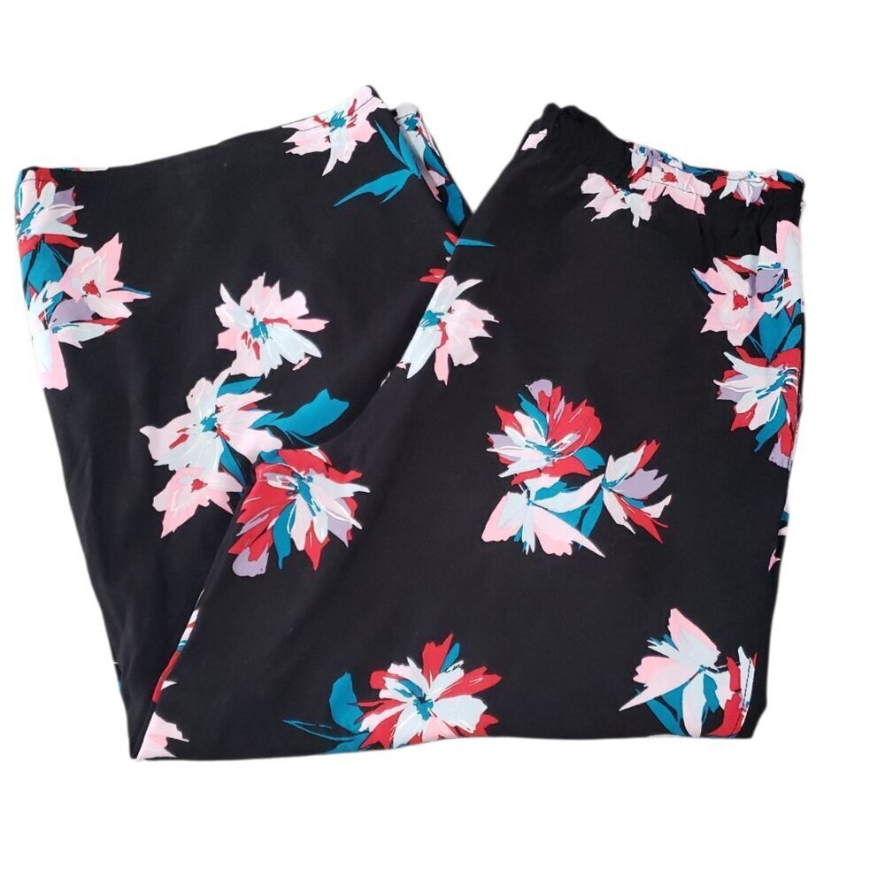 Candie's Women's Black Floral Casual Capri Pants w/Pockets Medium - Picture 3 of 4